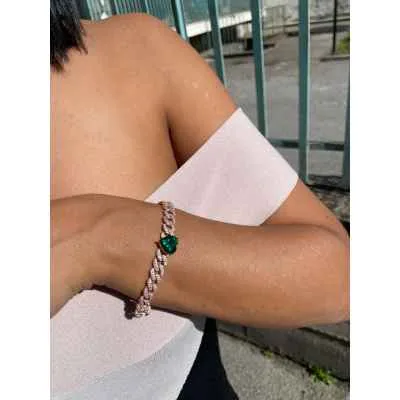 Bracciale in Argento 925 con Finitura in Oro Rosa, Zirconi e Gemma Verde a Forma di Cuore
