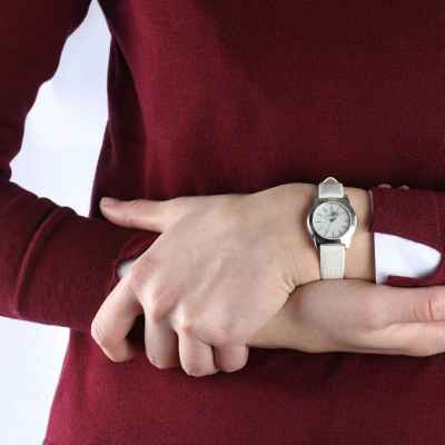 Orologio Donna Philip Watch con Quadrante in Madreperla e Cinturino in Pelle Bianca R8251495502