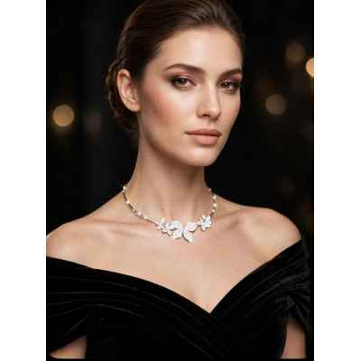 Collana Donna Rigida Floreale in Argento 925 con Farfalla e Fiori Scintillanti
