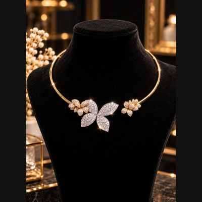 Collana Rigida Donna in Argento 925 Dorato con Farfalla e Fiori Scintillanti