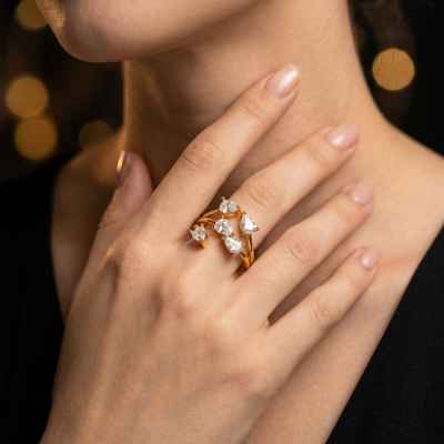 Anello Donna Cinque Gocce Regolabile in Argento 925 Dorato con Pietre Bianche