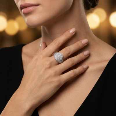 Anello Chevalier Tondo Regolabile in Argento 925 con Zirconi Anello Chevalier Tondo Regolabile in Argento 925 con Zirconi