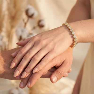 Bracciale Donna Fiore Magic 17 cm in Argento 925 Dorato con Zirconi Bracciale Donna Fiore Magic 17 cm in Argento 925 Dorato con Zirconi